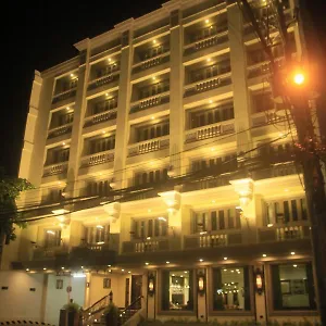 Herald Polaris Hotel